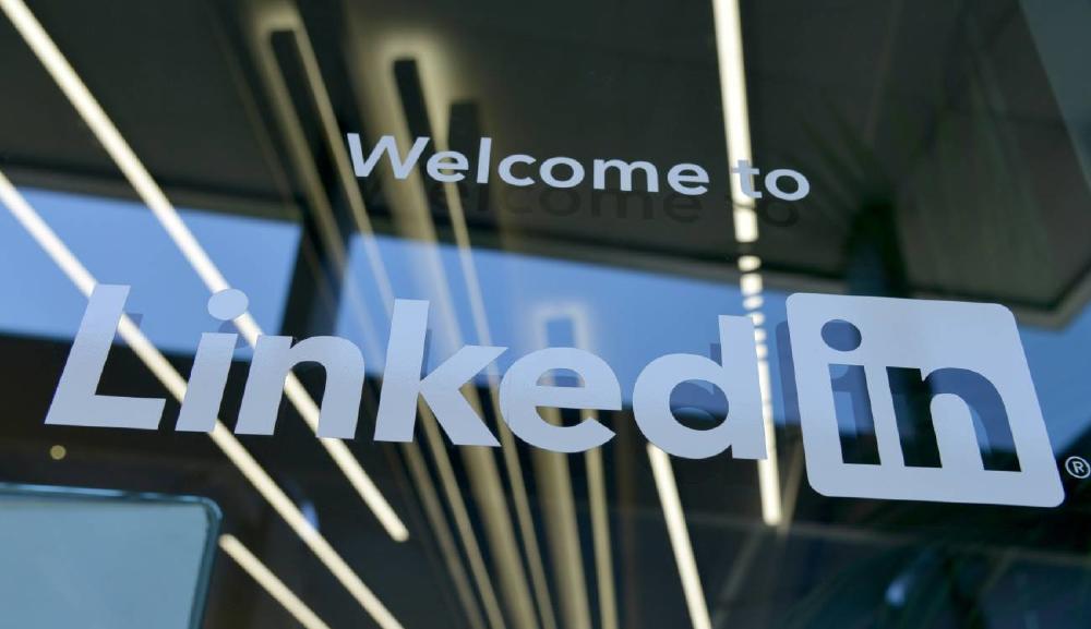 LinkedIn Premium