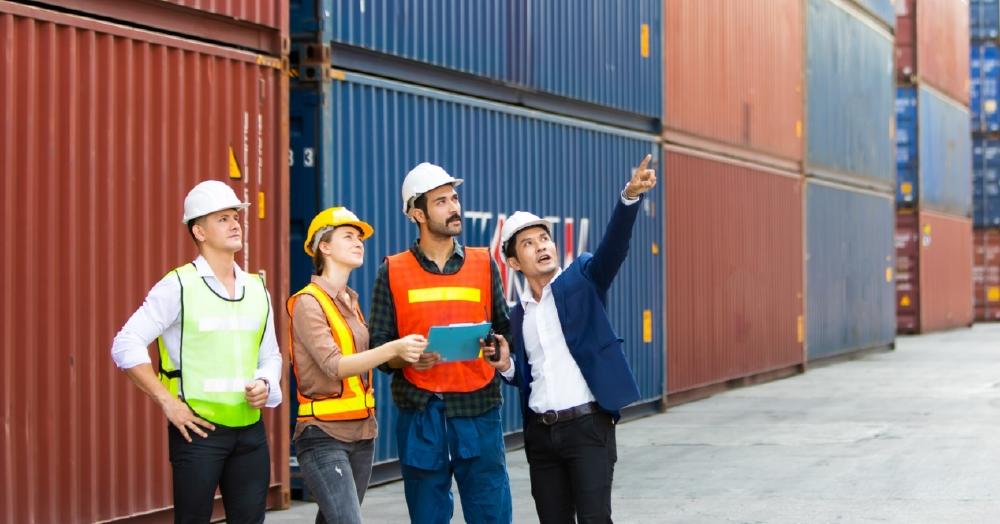 contenedores y personas