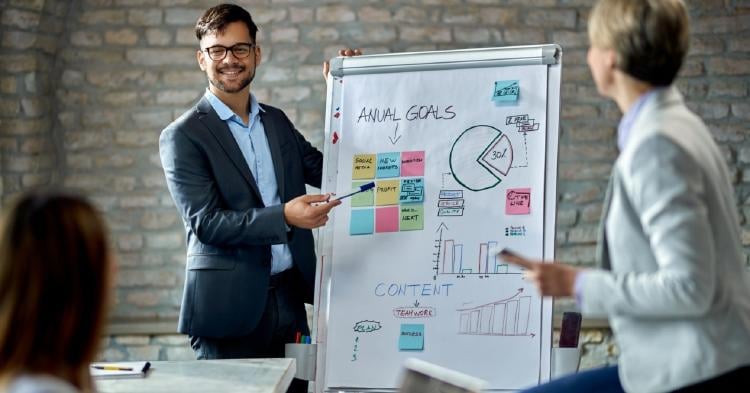 grafico en la oficina crowdlending