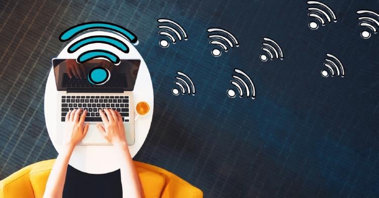 portátil y señal wifi portátil y señal wifi