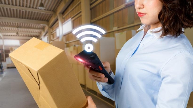 usando la tecnología RFID