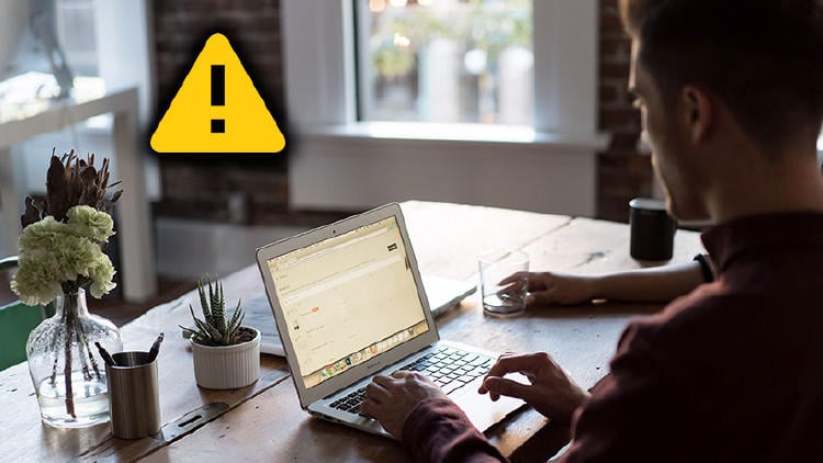 trabajar ordenador cuidar postura ordenador