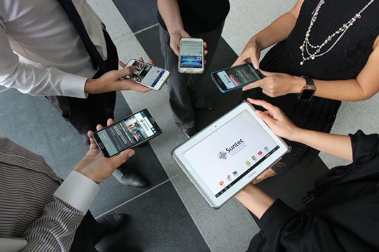 muchos dispositivos wifi muchos dispositivos wifi