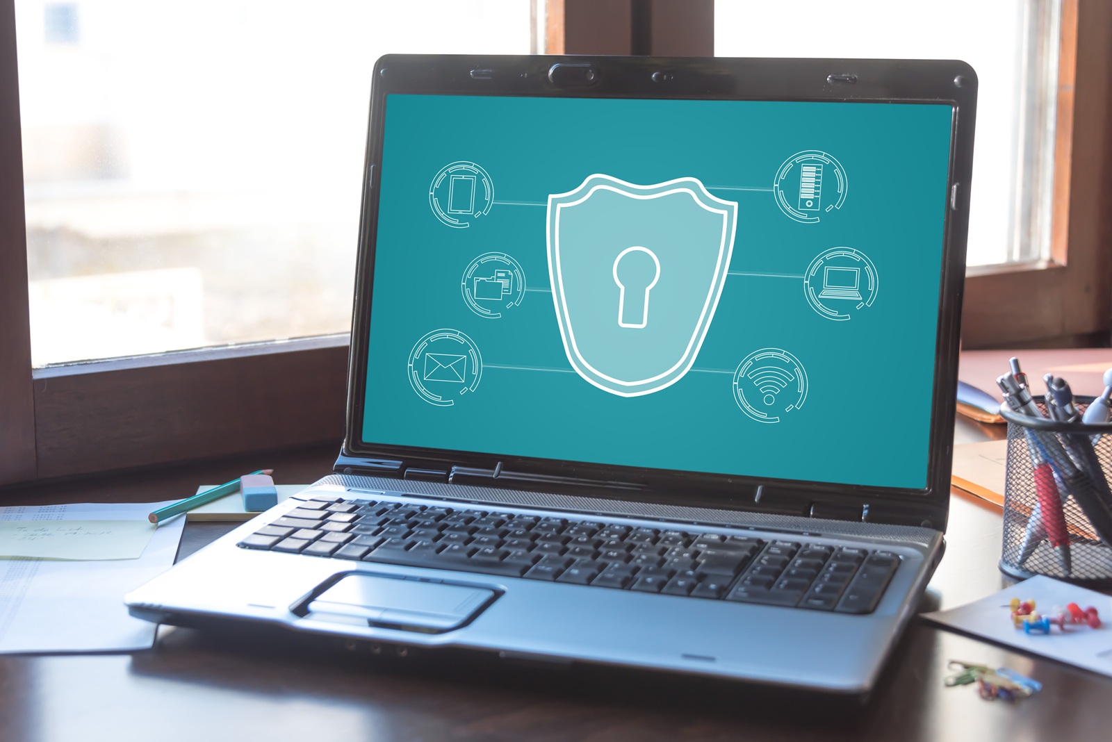 ordenador protegido con antivirus