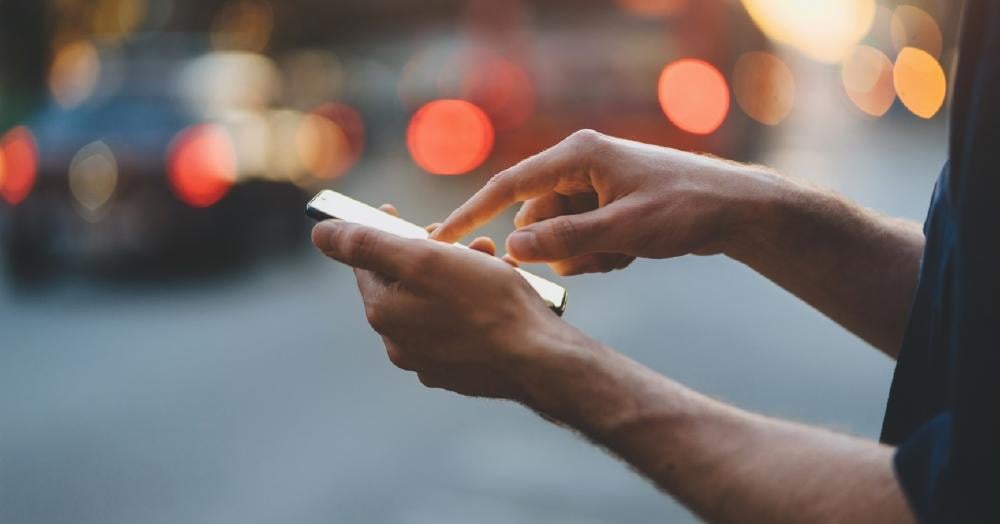 movil haciendo captura